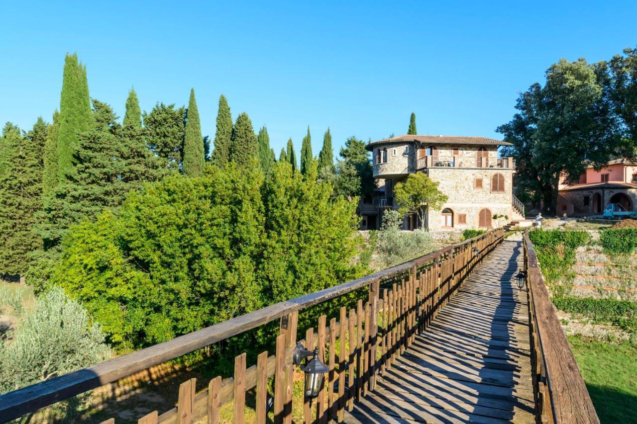 Palazzo Vittoria Hotel Маса Маритима Екстериор снимка