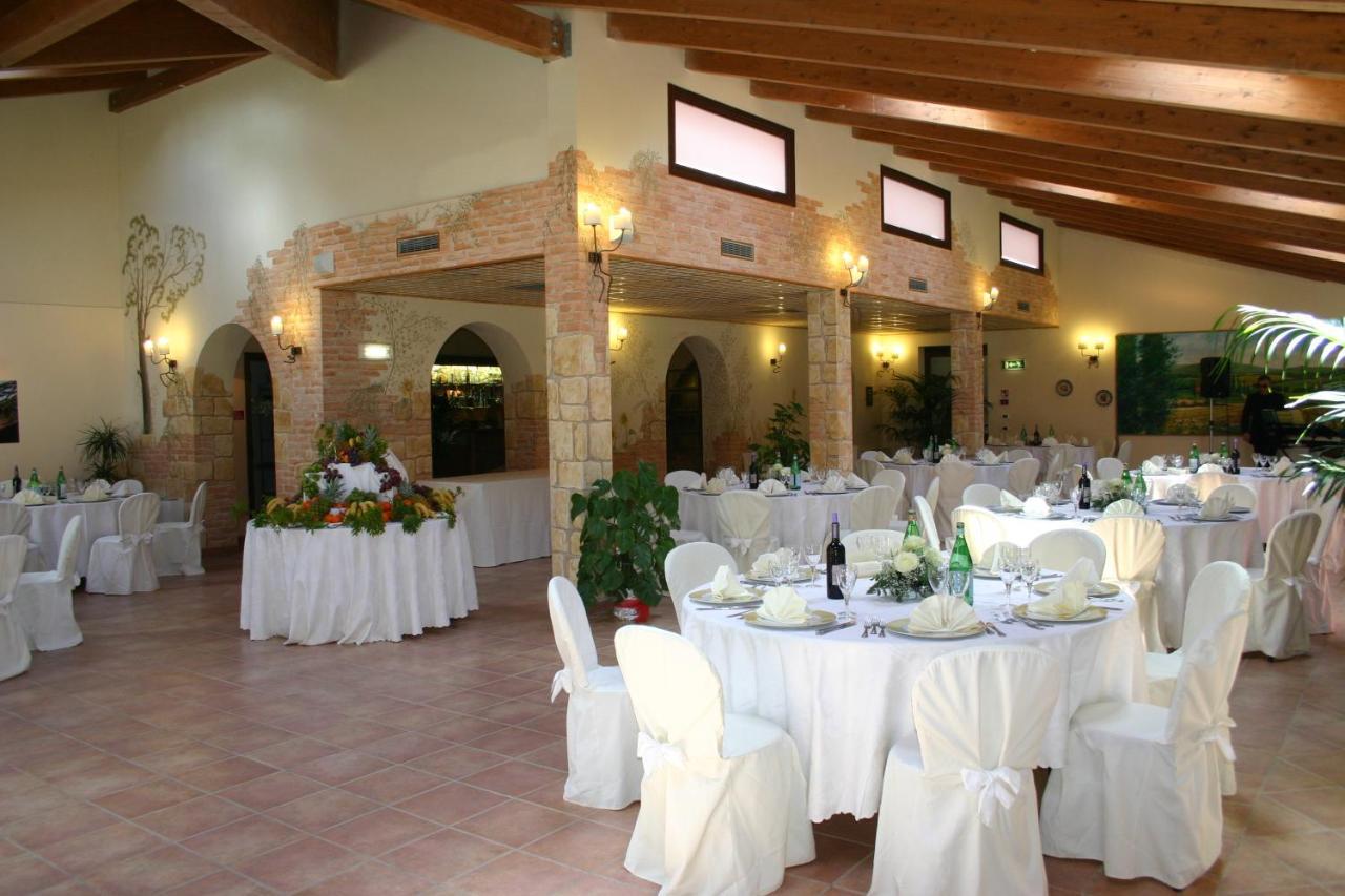 Palazzo Vittoria Hotel Маса Маритима Екстериор снимка